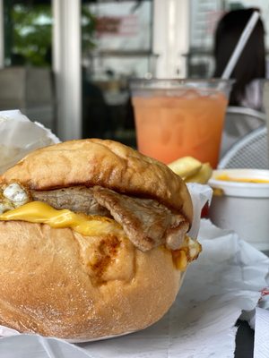 Billy Goat Tavern (Navy Pier) by null