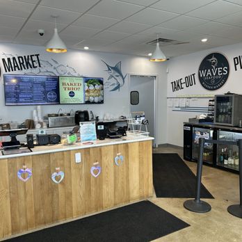 Waves Seafood - Clean - Seafood Near Me - Braintree, Massachusetts