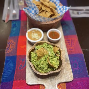 Regina Con Sabor A Mama - Guacamole - Seafood Near Me - Puerto Peñasco, SON