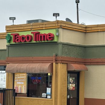 Taco Time - The outside of the building and the last one standing in Oregon. - Mexican Near Me - Roseburg, Oregon