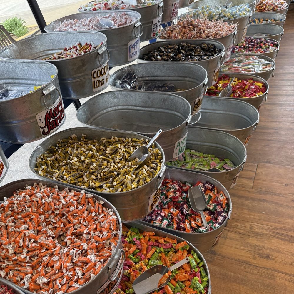 Clemens General Store - Candy by the pound - Candy Stores Near Me - Hannibal, Missouri