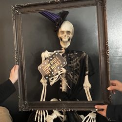 Beat The Lock Escape Room - Fun photo ops