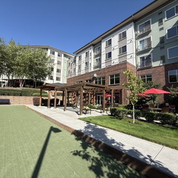 Merrill Gardens at Cedar Mill - Outdoor area - Assisted Living Facilities Near Me - Portland, Oregon Merrill Gardens at Cedar Mill - Outdoor area - Assisted Living Facilities Near Me - Portland, Oregon