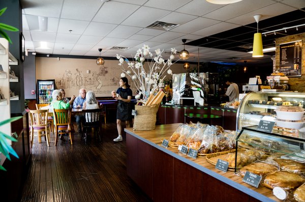 Bon Appetit Bakery & Cafe by null