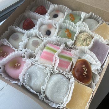 Fugetsu-Do - Candy Stores Near Me - Los Angeles, California