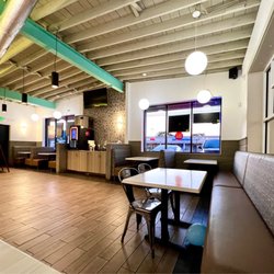 Fresh Craft Grille - Seating area
