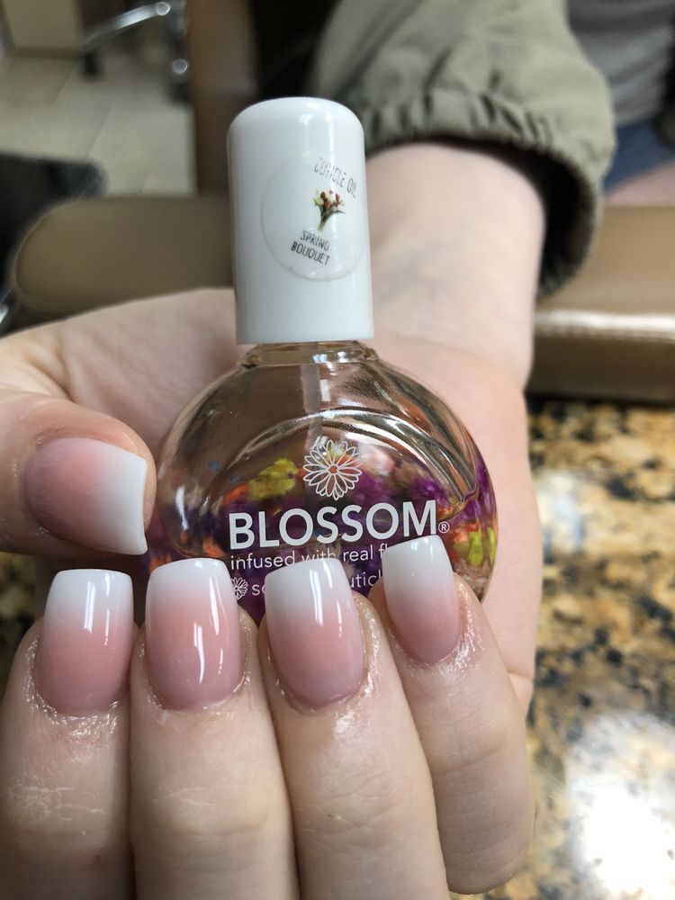 NAILS & SPA 118 Photos 300 Frederick St, Hanover, Pennsylvania