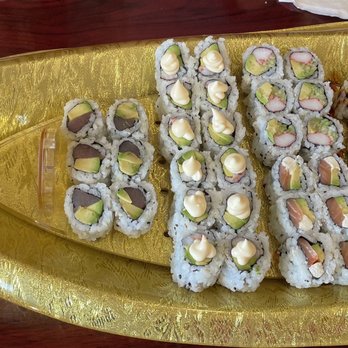 Moonsun Sushi - Sushi Bars Near Me - Glendale Heights, Illinois