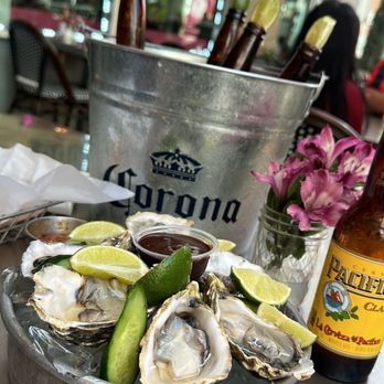 Mariscos La Chula - Downey - Fresh Oysters (12) - Seafood Near Me - Downey, California