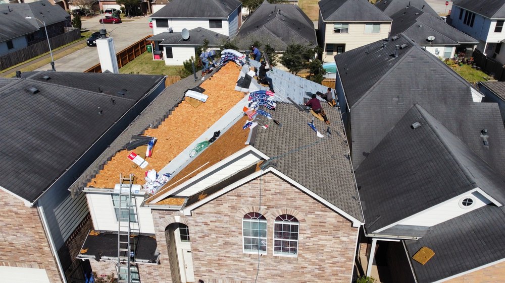 Slide of BD Roofing & Contracting