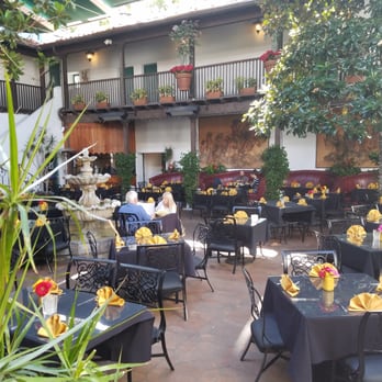 El Paseo Restaurant - Lively courtyard - Mexican Near Me - Santa Barbara, California El Paseo Restaurant - Lively courtyard - Mexican Near Me - Santa Barbara, California
