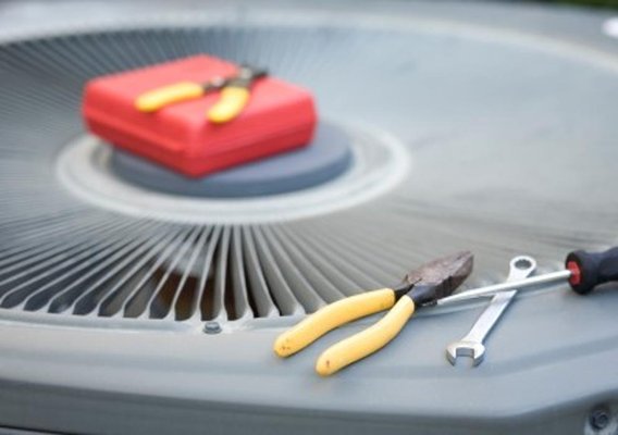 AAA Air Conditioning and Refrigeration Logo