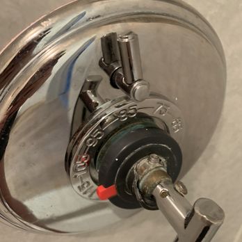 The Stiles Hotel - Broken shower faucet - Hotels Near Me - Miami Beach, Florida
