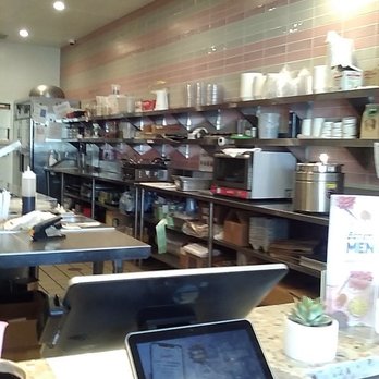Sweetfin Studio City - Their clean kitchen and ordering counter.. - Poke Near Me - Los Angeles, California Sweetfin Studio City - Their clean kitchen and ordering counter.. - Poke Near Me - Los Angeles, California