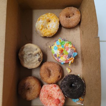 Holey Moley Mini Donuts - a variety of donuts - Food Stands Near Me Holey Moley Mini Donuts - a variety of donuts - Food Stands Near Me