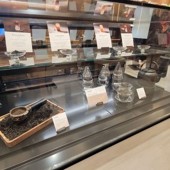 Chagee Modern Teahouse - Tea displays - Coffee & Tea Near Me - Brea, California Chagee Modern Teahouse - Tea displays - Coffee & Tea Near Me - Brea, California