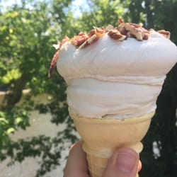 Dairy Creme - Maple creemee