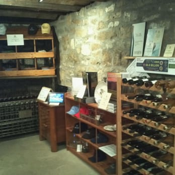 Calamus Estate Winery - Wineries Near Me - Lincoln, Ontario
