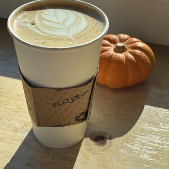 Seabird Coffee - Latte - Coffee & Tea Near Me - Cohasset, Massachusetts