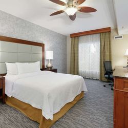 Homewood Suites by Hilton Hagerstown - Guest room
