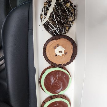 Crumbl - Oakley - Bakeries Near Me - Cincinnati, Ohio Crumbl - Oakley - Bakeries Near Me - Cincinnati, Ohio