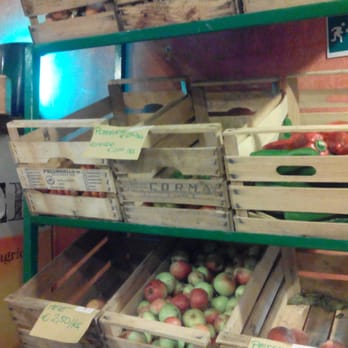 Tastevere - Frutta e verdura a km 0 - Wine Bars Near Me - Roma, AG