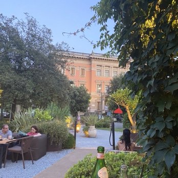 La Cascina - Garden setting in La Cascina - Italian Near Me - Montecatini Terme, PT La Cascina - Garden setting in La Cascina - Italian Near Me - Montecatini Terme, PT