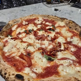 Settebello Pizzeria Napoletana - Margherita - Pizza Near Me - Pasadena, California