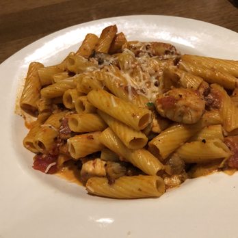 Jack's Restaurant & Bar - Rigatoni di pollo - Breakfast & Brunch Near Me - Newark, California Jack's Restaurant & Bar - Rigatoni di pollo - Breakfast & Brunch Near Me - Newark, California