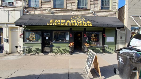 Empanola by null