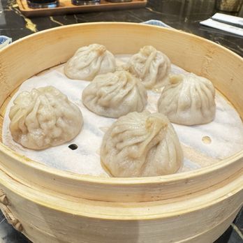 Supreme Dumplings - Pork xiaolongbao - Shanghainese Near Me - Honolulu, Hawaii