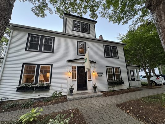 Newcastle Inn by null