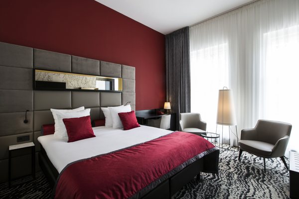 Lancaster Hotel by null