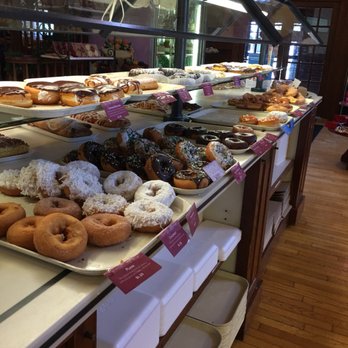 Deerfields Bakery - Bakeries Near Me - Buffalo Grove, Illinois