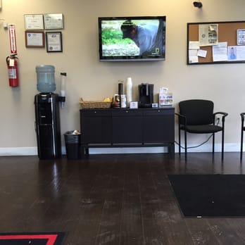Natomas Auto Care - Waiting room is cool and clean - Auto Repair Near Me - Sacramento, California Natomas Auto Care - Waiting room is cool and clean - Auto Repair Near Me - Sacramento, California