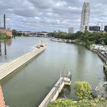 Mill Ruins Park - Landmarks & Historical Buildings Near Me - Minneapolis, Minnesota
