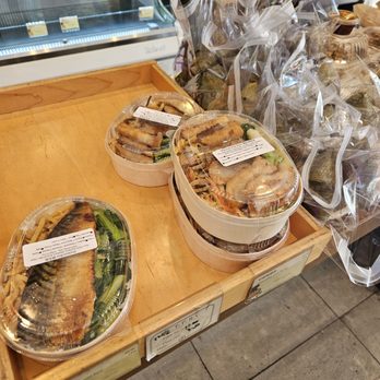 JJ Bakery & Cafe - This location has more cooked, non-bakery goods to go since it's also a JJ Cafe next door. - Bakeries Near Me - Temple City, California