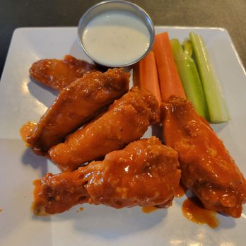 Morrison - Burbank - Hot wings - Gastropubs Near Me - Burbank, California Morrison - Burbank - Hot wings - Gastropubs Near Me - Burbank, California