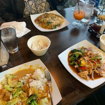 Bai Bua Thai Kitchen - Thai Near Me - Keizer, Oregon