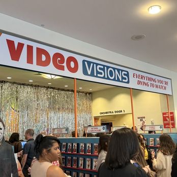 Broadway at the Hobby Center - Performing Arts Near Me - Houston, Texas Broadway at the Hobby Center - Performing Arts Near Me - Houston, Texas