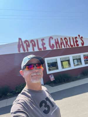 Apple Charlie's Orchards by null