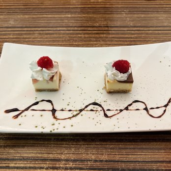 Hachi - Sushi Bars Near Me - Chalfont, Pennsylvania