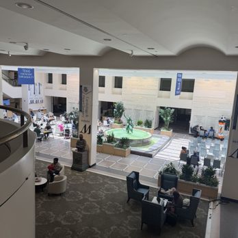 Houston Methodist Hospital - Lobby - Hospitals Near Me - Houston, Texas