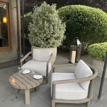 RO Restaurant & Lounge - Lounges Near Me - Yountville, California