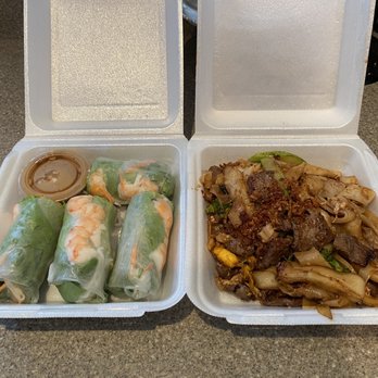 Thai Lao Restaurant - Summer rolls and Pad See Ew with beef. - Thai Near Me - Kapolei, Hawaii