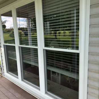 Kelemer Brothers Replacement Windows - Living room box bay - Windows Installation Near Me - Baltimore, Maryland