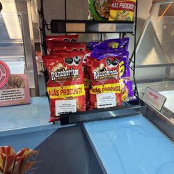 Chip selection for Tostilocos or Dorilocos
