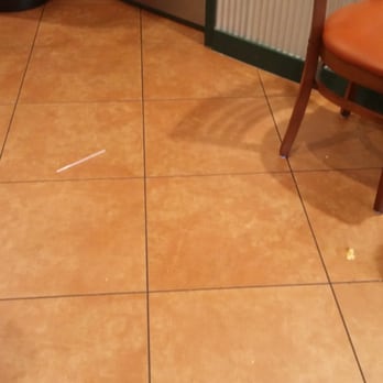Wingstop - If those skimpy servings weren't enough....there are some leftovers on the floor.. - Chicken Wings Near Me - Menifee, California