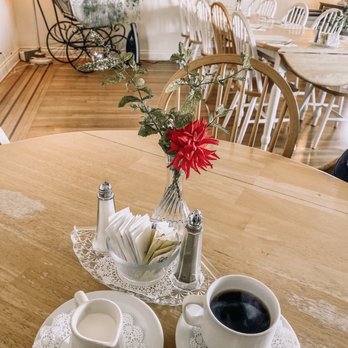 White House Cafe - New to Yakima and this spot has the sweetest vibe. - Breakfast & Brunch Near Me - Yakima, Washington White House Cafe - New to Yakima and this spot has the sweetest vibe. - Breakfast & Brunch Near Me - Yakima, Washington