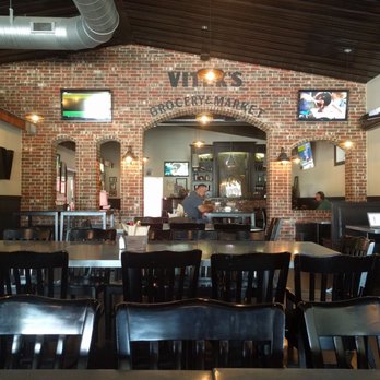 Vitek's Market - The seating area, ample space and feels like a sports bar - Barbeque Near Me - Waco, Texas Vitek's Market - The seating area, ample space and feels like a sports bar - Barbeque Near Me - Waco, Texas